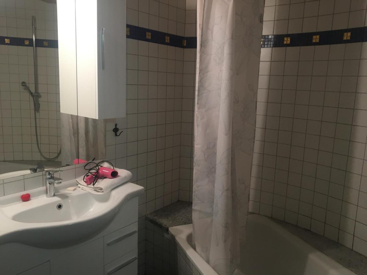 Charmante Maison Villageoise 5 Personnes Happyday Neuchatel Saint-Blaise Dış mekan fotoğraf